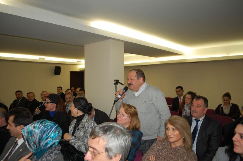 KOMİSYON ÜYELERİ STK TEMSİLCİLERİYLE BULUŞTU