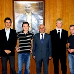 YABANCI BASINDAN TÜRKİYE'YE BÜYÜK İLGİ
