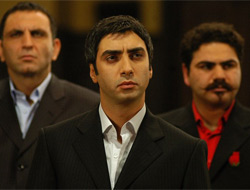 KURTLAR VADİSİ 'DE STANDAART' GÜNDEMİNDE