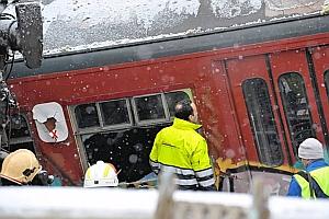 TREN KAZASI BELÇİKAYI ÜZDÜ 18 ÖLÜ