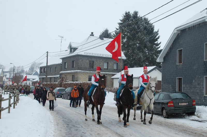 FAYMONVILLE KARNAVALINDA TÜRK BAYRAKLARI DALGALANDI