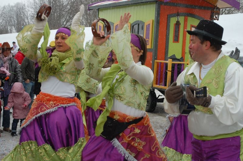 FAYMONVILLE KARNAVALINDA TÜRK BAYRAKLARI DALGALANDI