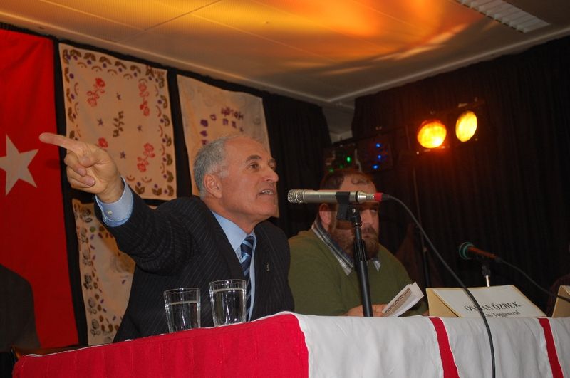 OSMAN ÖZBEK: '608 SUÇ DOSYASI VAR MİLLETVEKİLLERİNE KİMSE DOKUNAMIYOR'