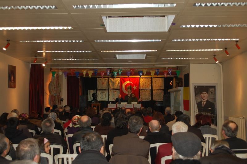 OSMAN ÖZBEK: '608 SUÇ DOSYASI VAR MİLLETVEKİLLERİNE KİMSE DOKUNAMIYOR'