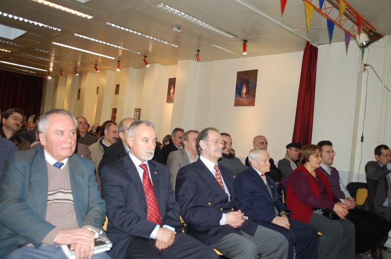 OSMAN ÖZBEK: '608 SUÇ DOSYASI VAR MİLLETVEKİLLERİNE KİMSE DOKUNAMIYOR'