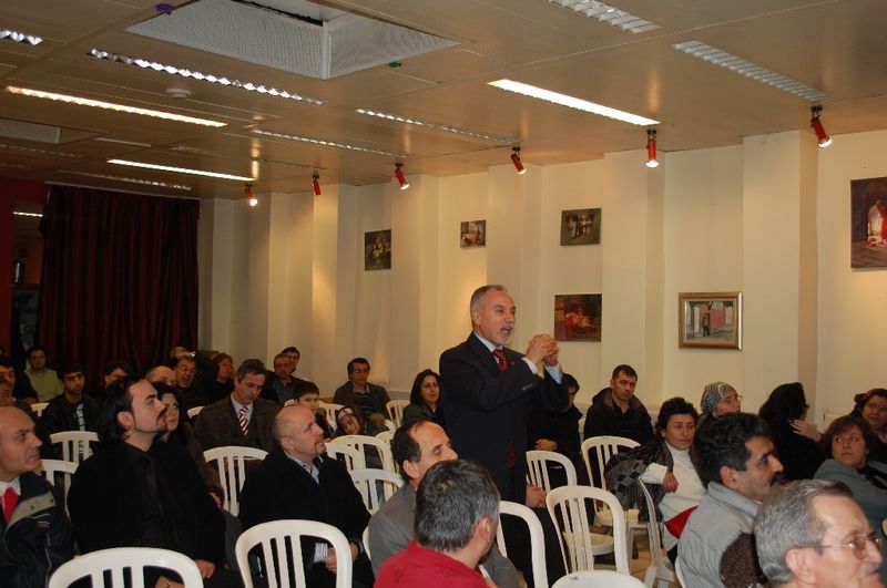 OSMAN ÖZBEK: '608 SUÇ DOSYASI VAR MİLLETVEKİLLERİNE KİMSE DOKUNAMIYOR'