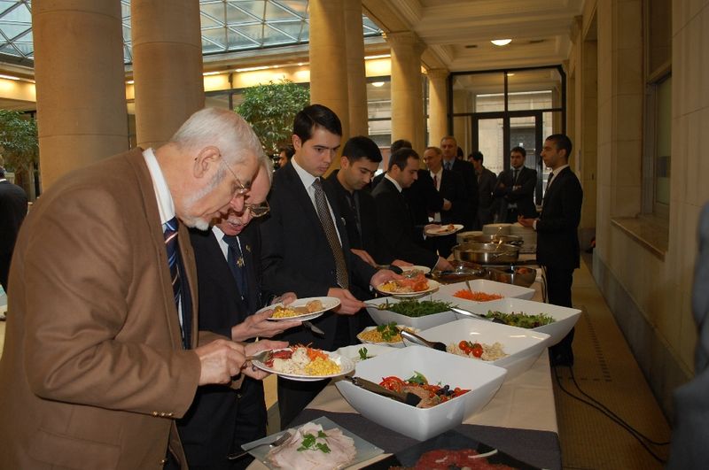 AZERBAYCANLILARDAN HOCALI SEMİNERİ