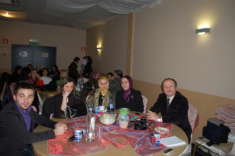 NEVRUZ BAYRAMI BELÇİKA'DA COŞKUYLA KUTLANDI