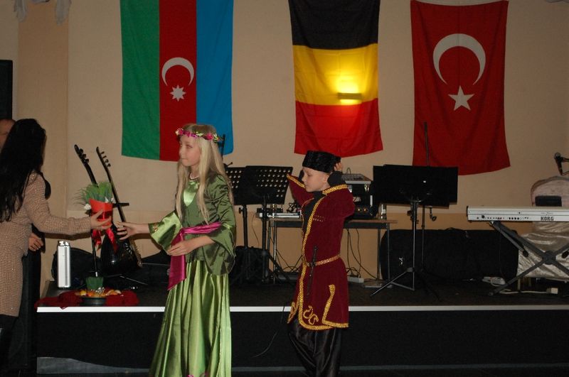 NEVRUZ BAYRAMI BELÇİKA'DA COŞKUYLA KUTLANDI