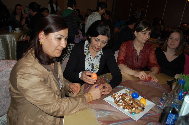 NEVRUZ BAYRAMI BELÇİKA'DA COŞKUYLA KUTLANDI