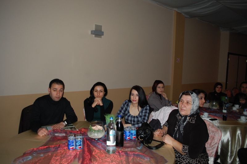 NEVRUZ BAYRAMI BELÇİKA'DA COŞKUYLA KUTLANDI