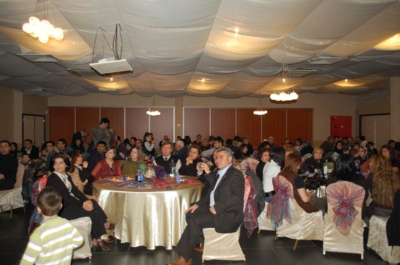 NEVRUZ BAYRAMI BELÇİKA'DA COŞKUYLA KUTLANDI