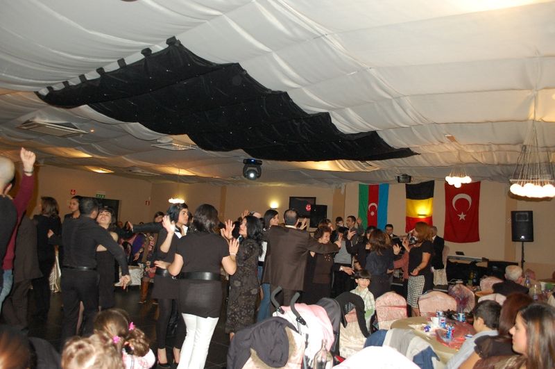 NEVRUZ BAYRAMI BELÇİKA'DA COŞKUYLA KUTLANDI