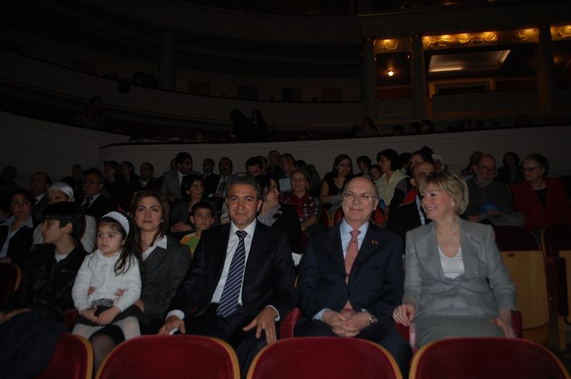 23 NİSAN BRÜKSEL'DE BÜYÜK BİR COŞKUYLA KUTLANDI
