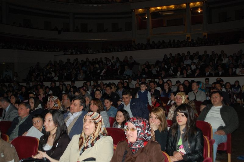 23 NİSAN BRÜKSEL'DE BÜYÜK BİR COŞKUYLA KUTLANDI