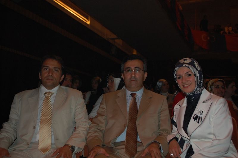 BRÜKSEL'DE SERTAP ERENER KONSERİ COŞKUSU