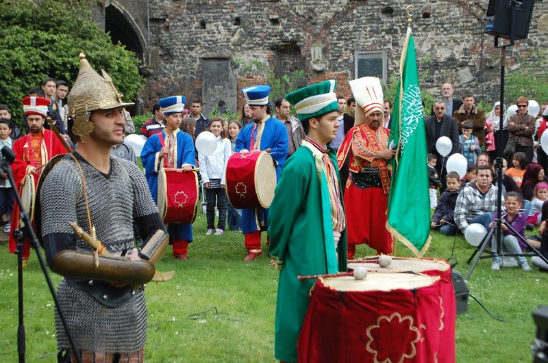 FATİH MEHTERAN GENT'LİLERİN GÖNLÜNÜ FETH ETTİ