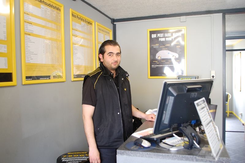 İLK TÜRK MİDAS BAYİİ HİZMETE GİRDİ