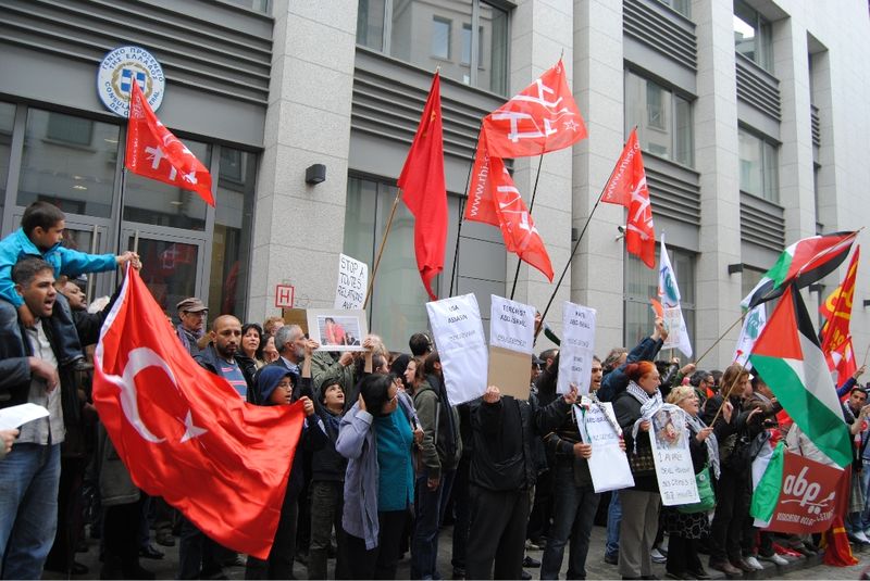 BELÇİKA'DA İSRAİLE ÖFKE SEL OLDU AKTI