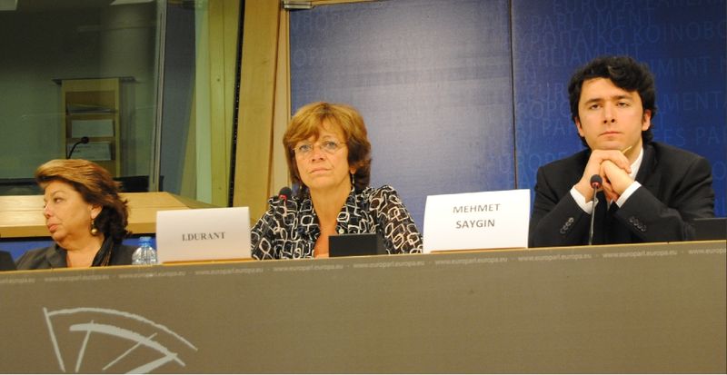 UETD  AVRUPA PARLAMENTOSUNDA BASIN TOPLANTISI DÜZENLEDİ