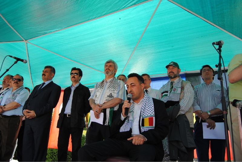 BRÜKSEL'DE BİNLERCE KİŞİ İSRAİL'İ PEOTESTO ETTİ