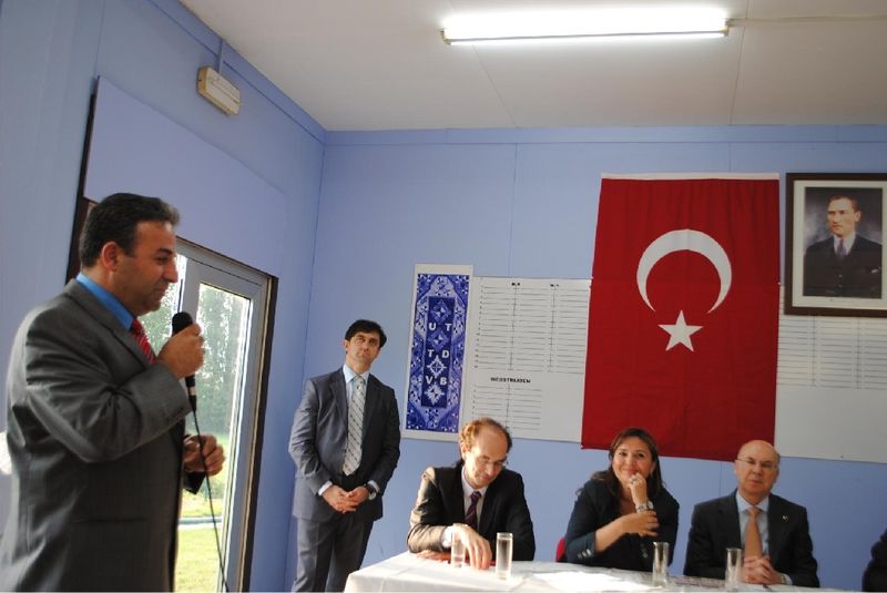 BAKAN BAĞIŞ ORTAK PAYDANIZ TÜRKİYE SEVDASI' OLSUN