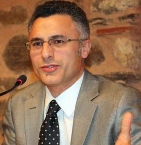 OSMAN CAN KONFERANS İÇİN BRÜKSEL'E GELİYOR
