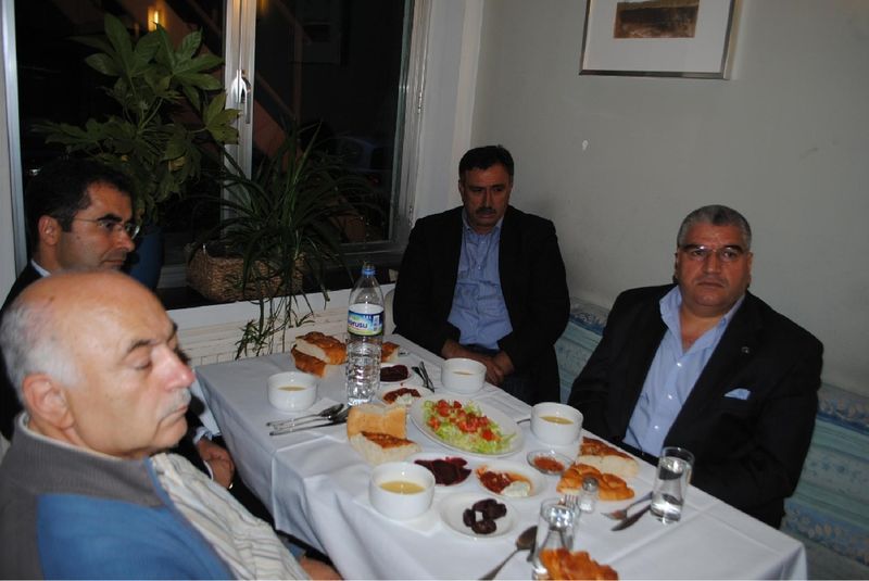 DOSTLARINDAN RÜŞTÜ ERBAŞ'A TAZİYE ZİYARETİ