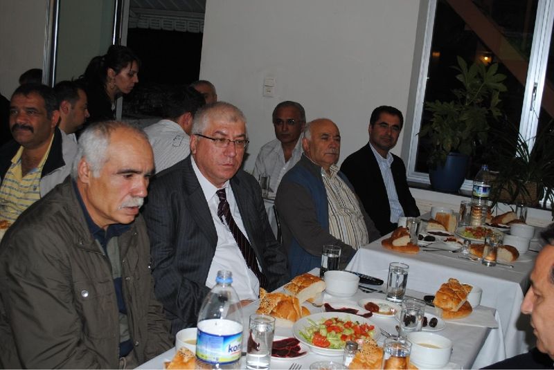 DOSTLARINDAN RÜŞTÜ ERBAŞ'A TAZİYE ZİYARETİ