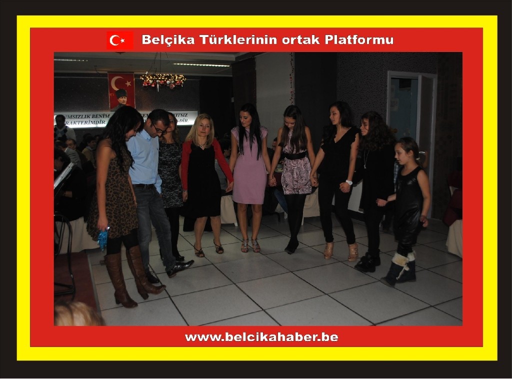 YENİYILA ATATÜRKÇÜLER BADD'IN YENİLENEN SALONUNDA COŞKUYLA GİRDİLER