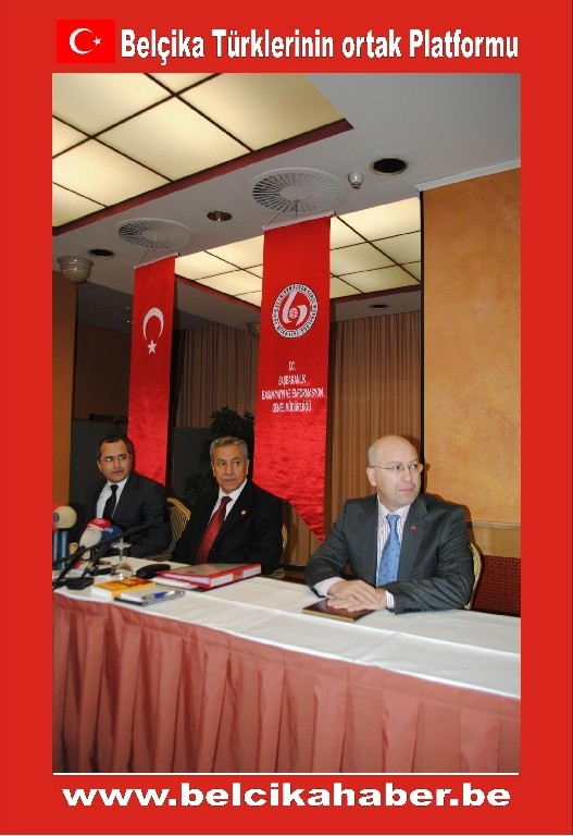 Arınç Avrupalı Türk Gazetecilerle Buluştu