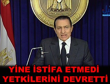 Mübarek'in yetki devri sokağı tatmin etmedi 