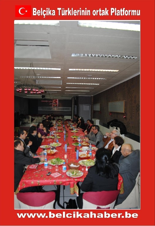 BELÇİKA HABER YAZAR KADROSU BİR YEMEKTE BULUŞTU