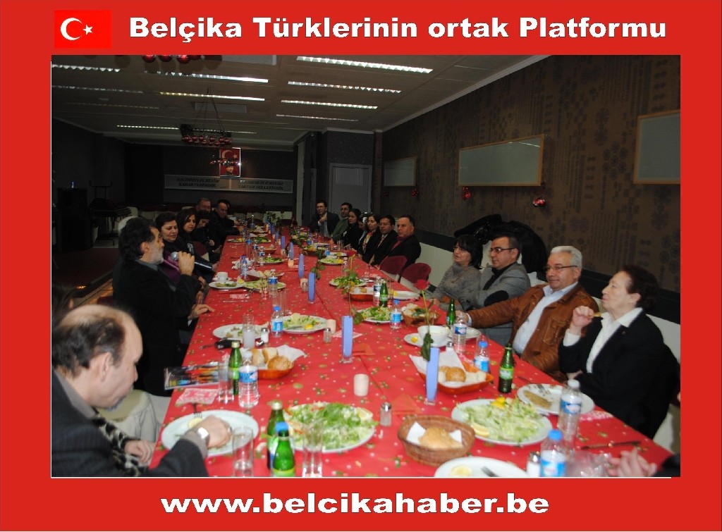 BELÇİKA HABER YAZAR KADROSU BİR YEMEKTE BULUŞTU