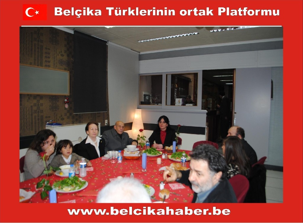 BELÇİKA HABER YAZAR KADROSU BİR YEMEKTE BULUŞTU