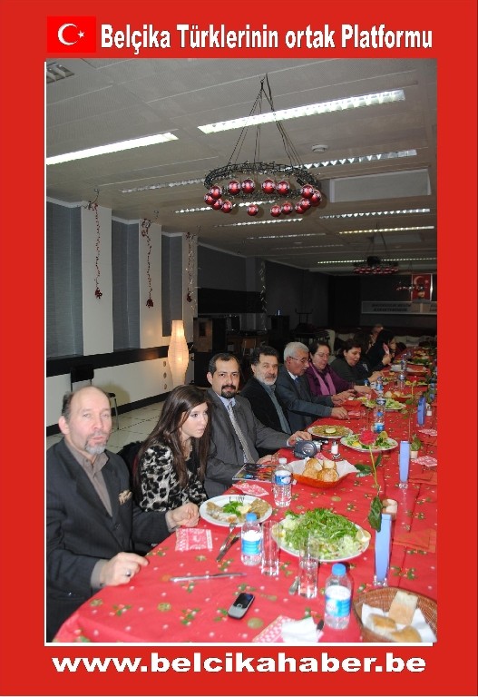 BELÇİKA HABER YAZAR KADROSU BİR YEMEKTE BULUŞTU
