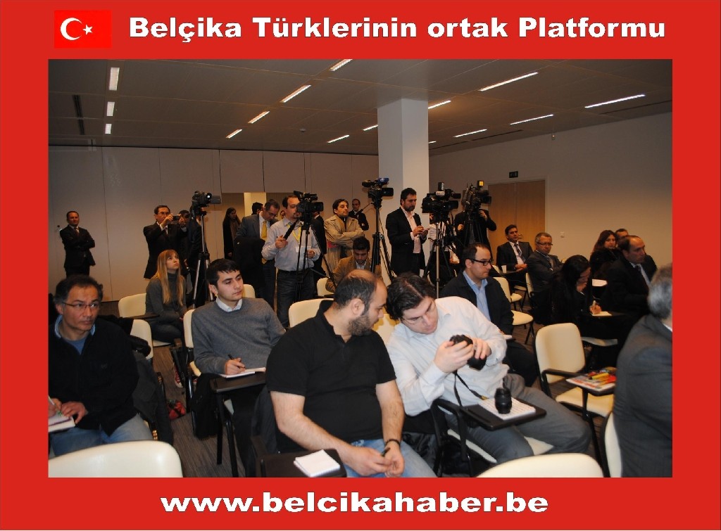 DAVUTOĞLU:: CENAZELERİ İSTEDİK, GÖRÜŞMELER DEVAM EDİYOR 