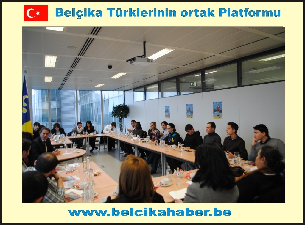 ÖĞRENCİLERDEN SİYASİLERE VE BÜYÜKELÇİLİĞE ZİYARET