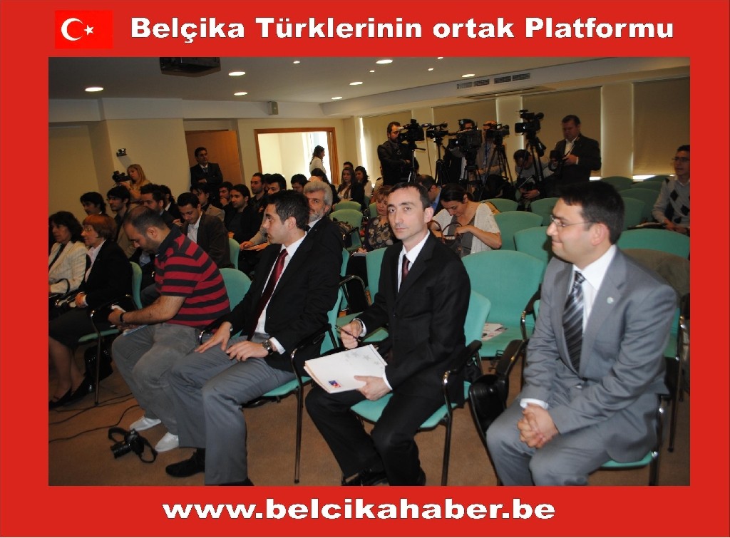 Egemen Bağış, Yunus Emre Vakfı'nı Ziyaret  Etti