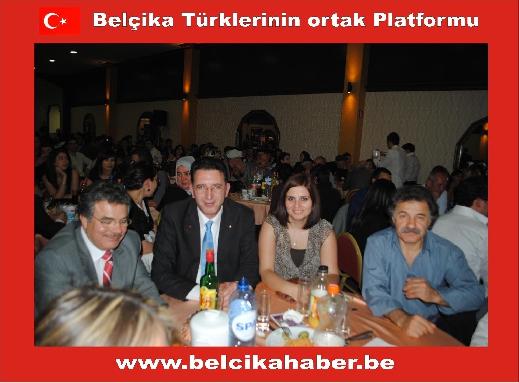 BELÇİKALI EMİRDAĞLILAR BRÜKSEL'DE DÜZENLENEN KONSERDE BİR ARAYA GELDİ