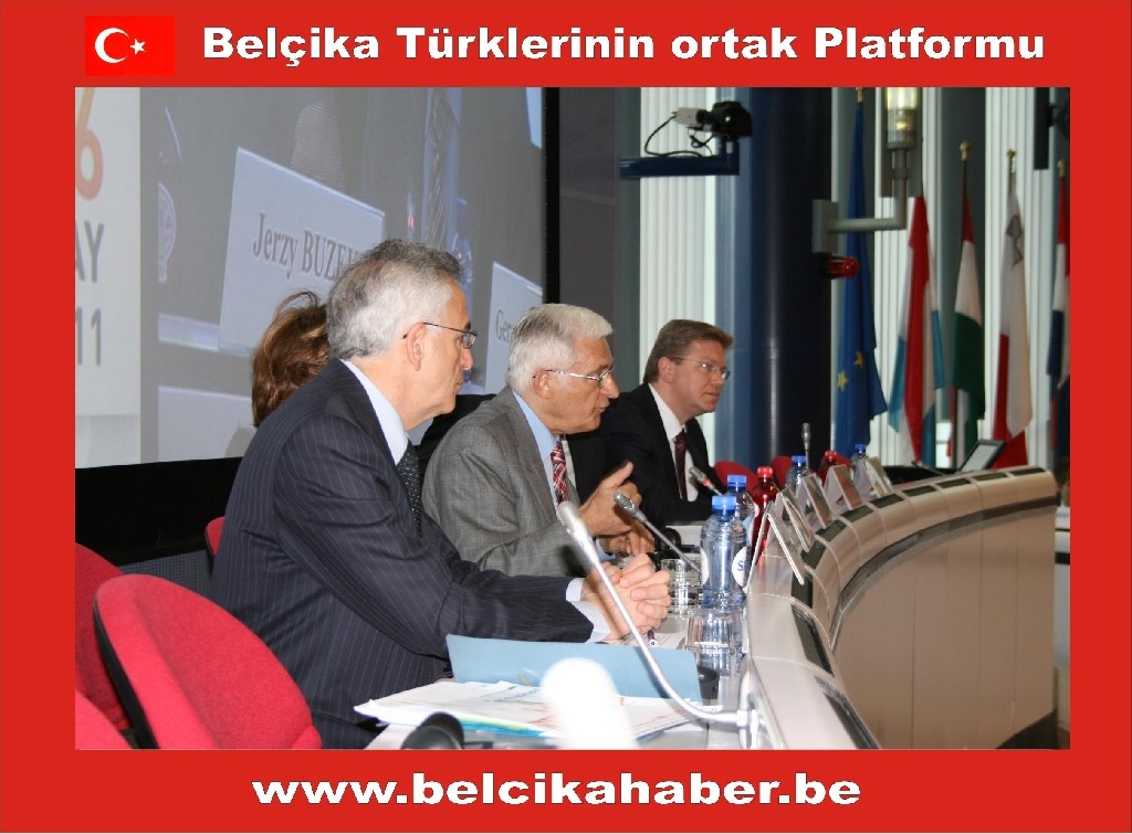 “Türkiye’de gazeteciler tutuklanırken AB neredeydi?”