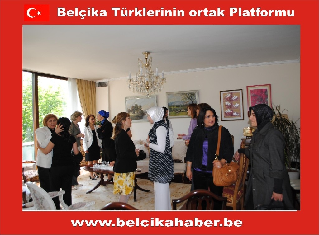 RESSAM AYŞEGÜL POROY'DAN, SEFİRE ERSAVCIYA KAHVALTILI VEDA
