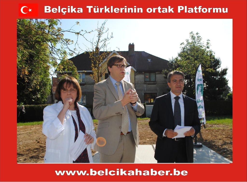 BAKAN KIR; YERE GÖMÜLÜ  CAM TOPLAMA KONTERYNER AÇILIŞINI YAPTI