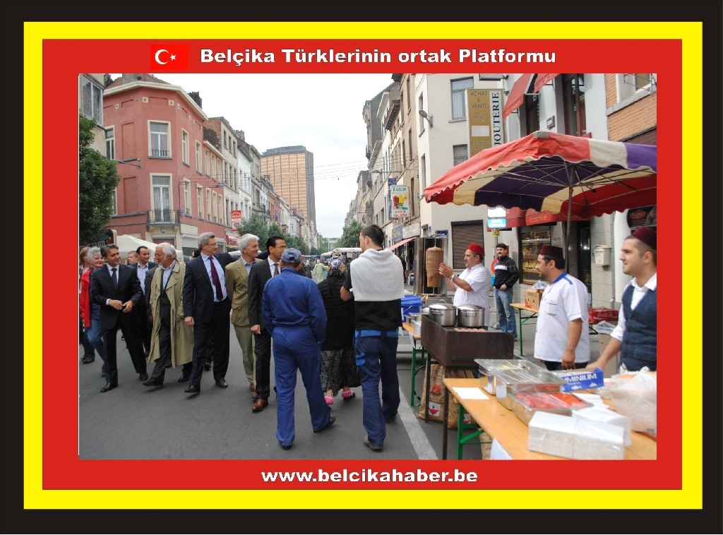 SCHAERBEEK VE SAINT JOSSE'DE BRADERIE COŞKUSU YAŞANDI