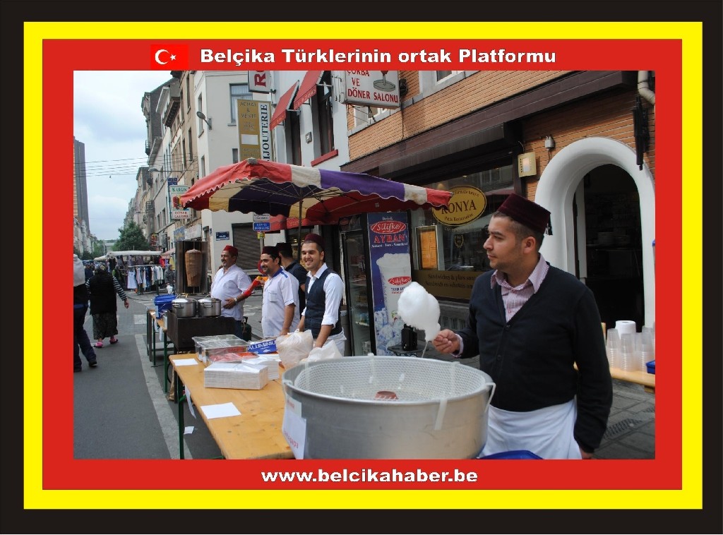 SCHAERBEEK VE SAINT JOSSE'DE BRADERIE COŞKUSU YAŞANDI