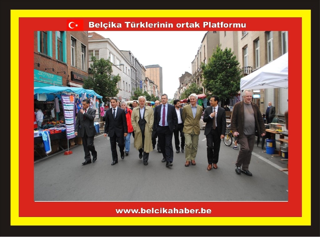SCHAERBEEK VE SAINT JOSSE'DE BRADERIE COŞKUSU YAŞANDI