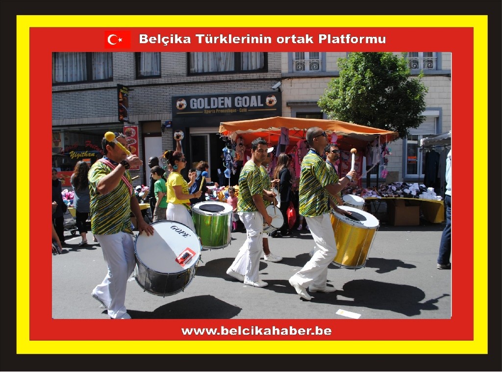 SCHAERBEEK VE SAINT JOSSE'DE BRADERIE COŞKUSU YAŞANDI