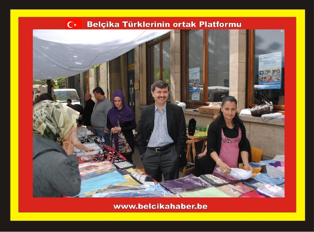 SCHAERBEEK VE SAINT JOSSE'DE BRADERIE COŞKUSU YAŞANDI