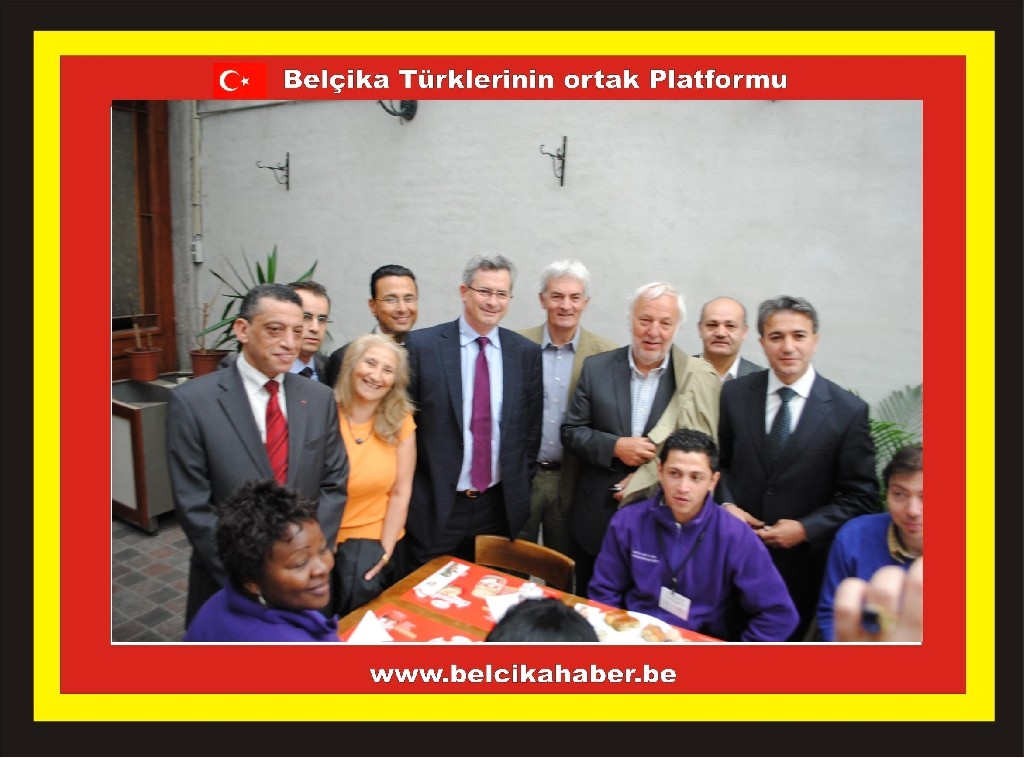SCHAERBEEK VE SAINT JOSSE'DE BRADERIE COŞKUSU YAŞANDI