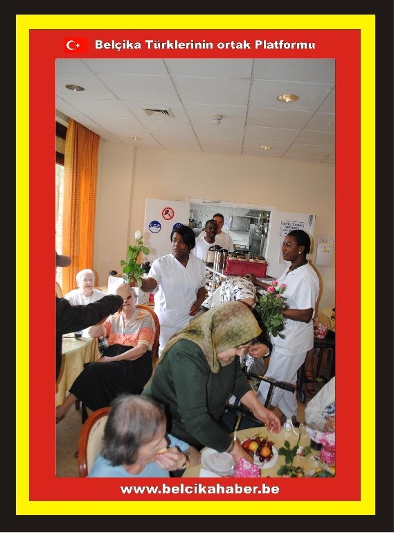 SYNERGIE VE YUNUS EMRE HUZUREVİNİ ZİYARET ETTİ